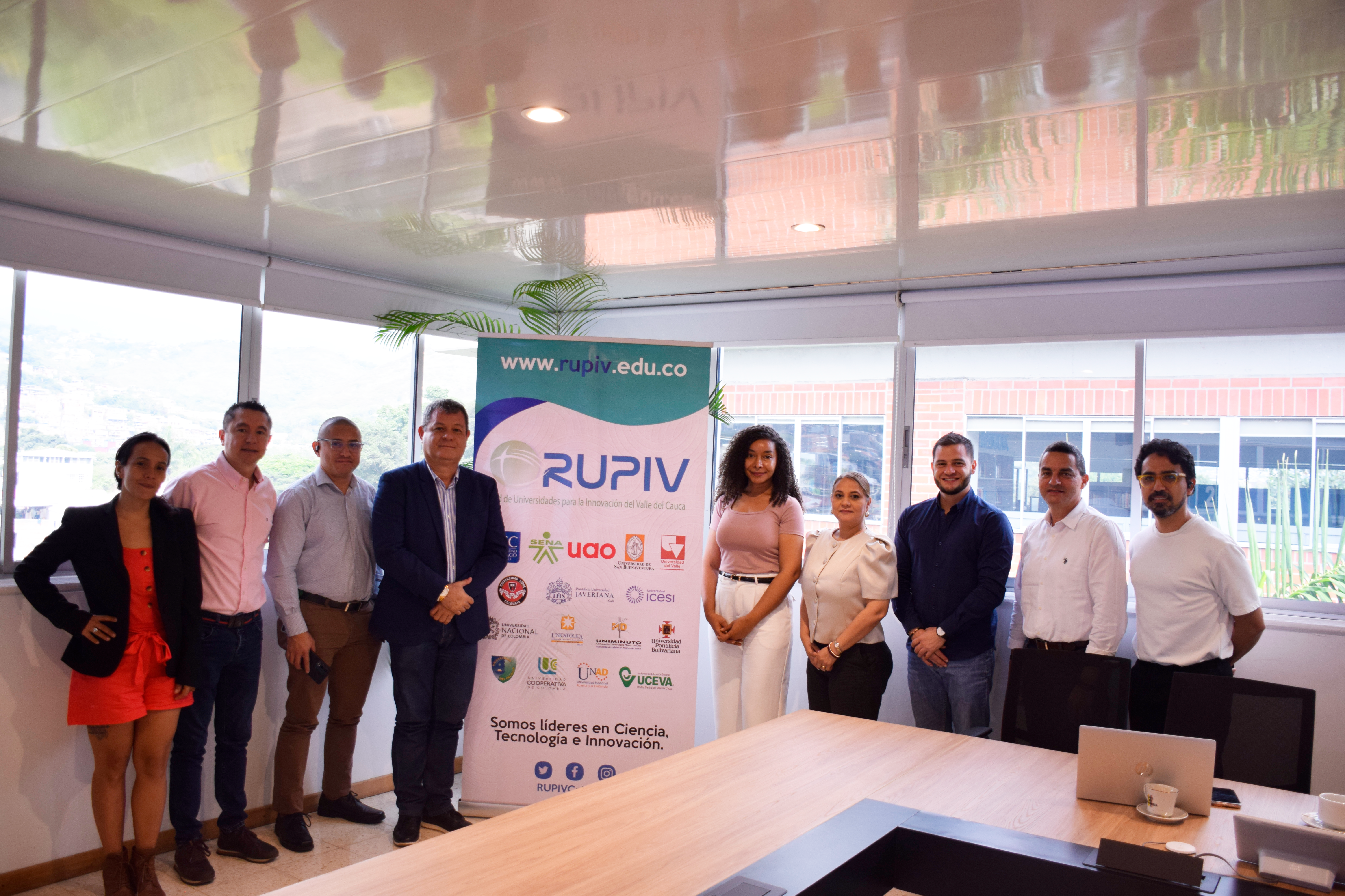 La RUPIV y la Secretaría de las TIC del Valle del Cauca fortalecen articulación para impulsar la innovación regional.